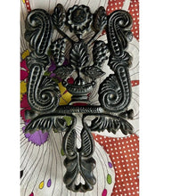 Load image into Gallery viewer, Vintage wrought iron pot holder spoon rest trivet black