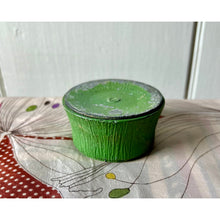 Load image into Gallery viewer, vintage Vogue green needle flower frog cup with lid
