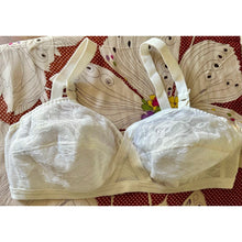 Load image into Gallery viewer, Vintage 60s bra size 38C mrs maisel bullet new old stock white lace