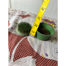 Load image into Gallery viewer, vintage Vogue green needle flower frog cup with lid
