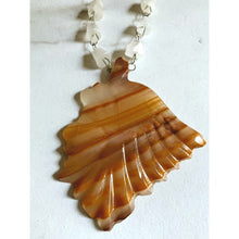 Load image into Gallery viewer, Vintage 70s agate necklace chief head first nations native indian pendant
