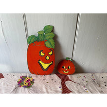 Load image into Gallery viewer, Vintage Halloween die cut pumpkin jacko lantern set of 2 imperfect