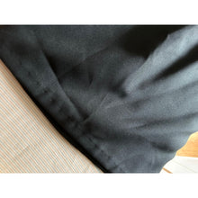 Load image into Gallery viewer, Vintage pleated skirt black size 18 mid calf new old stock