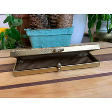 Load image into Gallery viewer, Vintage 1960s Fidelity tapestry wallet with metal clasp 7"