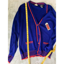 Load image into Gallery viewer, Blue vintage 60s cardigan V-neck sweater size 40/L pockets Eileen