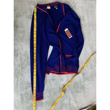 Load image into Gallery viewer, Blue vintage 60s cardigan V-neck sweater size 40/L pockets Eileen