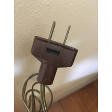 Load image into Gallery viewer, Vintage Mid Century table lamps