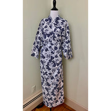 Load image into Gallery viewer, Vintage Kimono printed blue white floral cotton authentic traditional