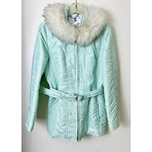Load image into Gallery viewer, Vintage White Stag hooded puffer jacket mint green zipper faux fur trim