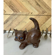 Load image into Gallery viewer, Vintage ceramic kitten figurine MCM hand painted