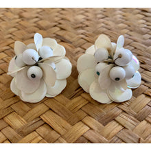 Load image into Gallery viewer, Vintage mid century white flower clip-on vinyl beaded earrings
