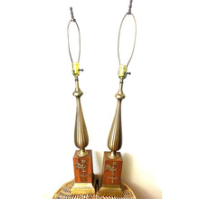 Load image into Gallery viewer, Vintage Mid Century table lamps