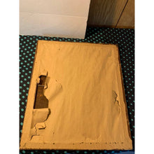 Load image into Gallery viewer, Antique painting figural baby framed portrait