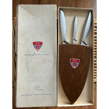 Load image into Gallery viewer, Vintage Gerber Legendary blade knife set of 3 in box
