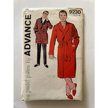 Load image into Gallery viewer, Vintage 1950s Advance pattern #9230 mens robe smoking jacket chest 38
