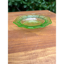 Load image into Gallery viewer, Anchor hocking 8&quot; sandwich plate princess green uranium glass
