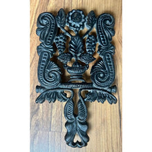 Load image into Gallery viewer, Vintage wrought iron pot holder spoon rest trivet black
