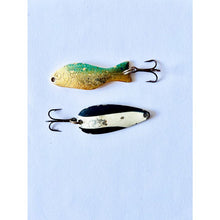 Load image into Gallery viewer, Two small vintage metal fishing lures
