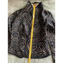 Load image into Gallery viewer, Vintage Trimdin reversible quilted jacket art medium/large embroidered
