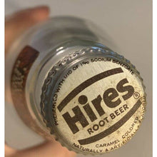 Load image into Gallery viewer, Vintage 80s Hires root beer o16 oz glass bottle soda screw top
