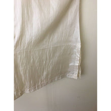 Load image into Gallery viewer, Vintage Vietnamese silk top size XL sleeveless semi sheer ivory frog button
