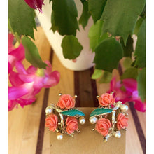Load image into Gallery viewer, Vintage clip-on earrings coral rose bouquet
