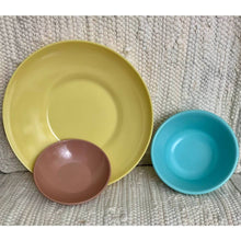 Load image into Gallery viewer, Vintage melamine bowls mismatched dishes
