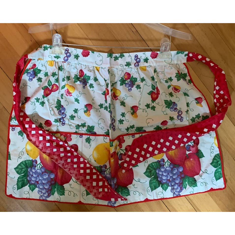 vintage kitchen apron floral fruit