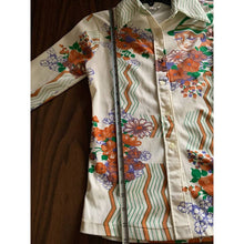 Load image into Gallery viewer, 1970s floral button up top disco polyester butterfly collar size medium

