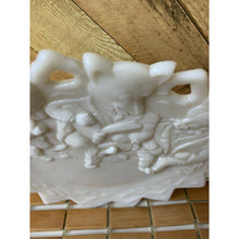 Load image into Gallery viewer, Vintage Westmoreland Three Bears Pressed Milk Glass 7.5&quot; Decorative Plate
